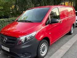 Rot Gebraucht 2018 Mercedes Vito Van / Kleinbus | 18.000 € (Guter Preis)