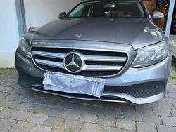 Grau Gebraucht 2018 Mercedes E450 Kombi | 32.000 € (Teuer)