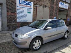 Beige Gebraucht 2005 Renault Mégane II Kleinwagen | 4.500 € (Teuer)