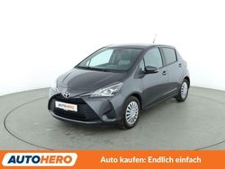 Grau Gebraucht 2019 Toyota Yaris Comfort Limousine | 12.510 € (Etwas zu teuer)