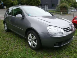 Grau Gebraucht 2008 VW Golf V United Limousine | 5.400 € (Etwas zu teuer)