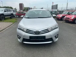 Silber Gebraucht 2013 Toyota Corolla Limousine | 8.300 € (Superpreis)