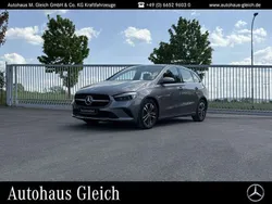Mountaingrau met. Gebraucht 2024 Mercedes B200 Progressive Van / Kleinbus | 34.950 € (Etwas zu teuer)