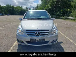 Silber Gebraucht 2011 Mercedes B180 Van / Kleinbus | 7.990 € (Fairer Preis)