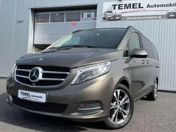 Grau Gebraucht 2015 Mercedes V250 Avantgarde Van / Kleinbus | 41.800 € (Etwas zu teuer)