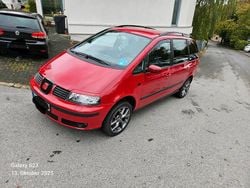 Rot Gebraucht 2006 Seat Alhambra Van / Kleinbus | 3.850 € (Etwas zu teuer)