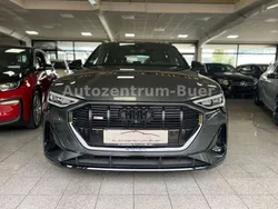 Daytonagrau perleffekt Gebraucht 2022 Audi e-tron S-Line SUV | 52.990 €