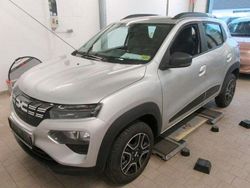 Silber Gebraucht 2023 Dacia Spring Essentiel Kleinwagen | 12.997 € (Guter Preis)