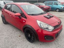 (beg) signal red (bordeaux) (metallic) Gebraucht 2013 Kia Rio Edition 7 Limousine | 3.999 € (Guter Preis)