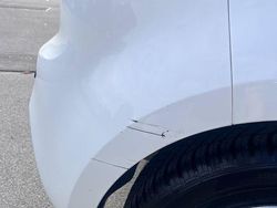 Weiß Gebraucht 2012 Kia Rio DREAM-TEAM Edition Limousine | 5.500 € (Guter Preis)