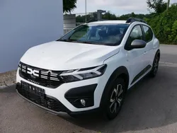 Arctic white Gebraucht 2023 Dacia Sandero Stepway Kleinwagen | 17.430 € (Fairer Preis)
