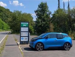 Blau Gebraucht 2016 BMW i3 Kleinwagen | 12.500 € (Fairer Preis)