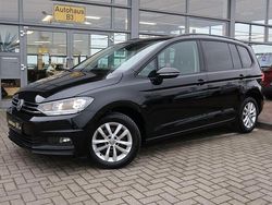 Schwarz Gebraucht 2018 VW Touran Comfortline Van / Kleinbus | 15.990 € (Fairer Preis)