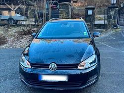Schwarz Gebraucht 2016 VW Golf VII Kombi | 9.500 € (Etwas zu teuer)