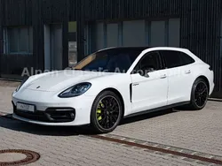 Pure white Gebraucht 2021 Porsche Panamera S E-Hybrid Sport Turismo Limousine | 66.000 € (Fairer Preis)