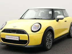 Other Gebraucht 2024 Mini Cooper Classic Kleinwagen | 24.232 € (Guter Preis)