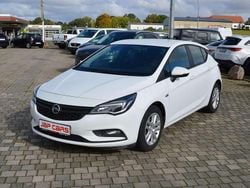 Weiß Gebraucht 2015 Opel Astra Selection Limousine | 4.999 € (Fairer Preis)