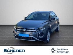 Indiumgrau metallic (metallic) Gebraucht 2024 VW T-Roc Style SUV | 28.300 € (Guter Preis)