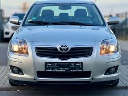 Grau Gebraucht 2006 Toyota Avensis Limousine | 6.990 € (Teuer)