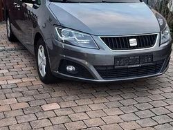 Grau Gebraucht 2015 Seat Alhambra Van / Kleinbus | 15.800 € (Fairer Preis)