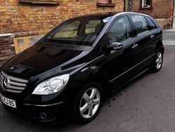 Schwarz Gebraucht 2007 Mercedes B180 Van / Kleinbus | 4.000 € (Guter Preis)