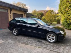 Schwarz Gebraucht 2006 Mercedes C220 Kombi | 2.700 €