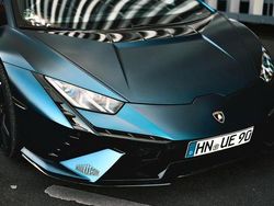 Grau Gebraucht 2024 Lamborghini Huracán Coupé | 323.590 € (Superpreis)