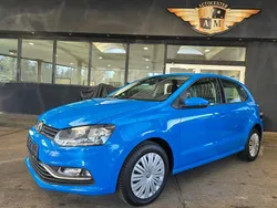 Cornflower blue Gebraucht 2015 VW Polo Comfortline Limousine | 8.950 € (Fairer Preis)