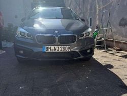 Grau Gebraucht 2017 BMW 218 Gran Tourer Sport Line Van / Kleinbus | 15.500 € (Fairer Preis)