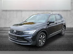 Schwarz Gebraucht 2023 VW Tiguan Move SUV | 31.449 € (Etwas zu teuer)