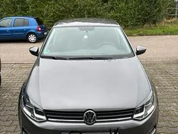 Grau Gebraucht 2017 VW Polo Kleinwagen | 12.500 € (Fairer Preis)