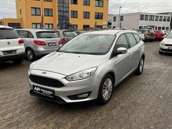 Silber Gebraucht 2016 Ford Focus Business Edition Kombi | 5.900 € (Superpreis)