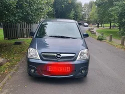 Grau Gebraucht 2008 Opel Meriva Van / Kleinbus | 2.399 € (Fairer Preis)