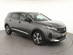 Grau Gebraucht 2022 Peugeot 5008 Allure Van / Kleinbus | 23.550 € (Guter Preis)