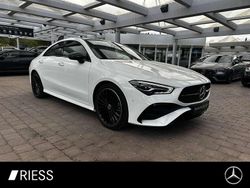 Weiss Gebraucht 2024 Mercedes CLA220 AMG Limousine | 46.540 €