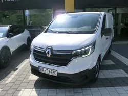 Weiß Gebraucht 2023 Renault Trafic Komfort Van | 32.990 € (Teuer)