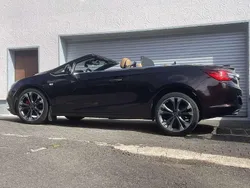 Braun Gebraucht 2018 Opel Cascada Ultimate Cabrio | 20.499 € (Etwas zu teuer)