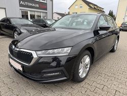 Schwarz Gebraucht 2021 Skoda Octavia Ambition Kombi | 17.398 € (Fairer Preis)