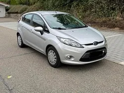 Silber Gebraucht 2012 Ford Fiesta Kleinwagen | 3.200 € (Guter Preis)