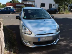 Silber Gebraucht 2014 Mitsubishi Space Star Kleinwagen | 5.450 € (Fairer Preis)