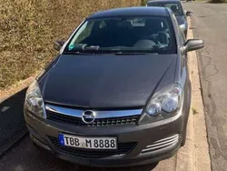 Grau Gebraucht 2009 Opel Astra GTC Coupé | 4.700 € (Fairer Preis)