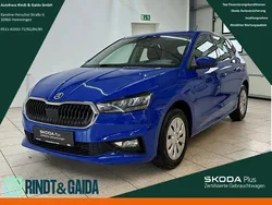 Blau Gebraucht 2024 Skoda Fabia Essence Limousine | 16.480 € (Guter Preis)