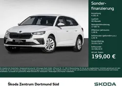 Weiß Gebraucht 2024 Skoda Scala Selection Kleinwagen | 21.888 € (Fairer Preis)
