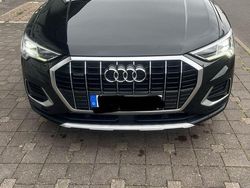 Schwarz Gebraucht 2019 Audi Q3 Ambiente SUV | 22.700 € (Guter Preis)