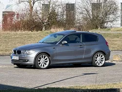 Grau Gebraucht 2009 BMW 116 Kleinwagen | 3.500 € (Fairer Preis)