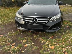 Schwarz Gebraucht 2017 Mercedes E220 Kombi | 14.300 € (Superpreis)