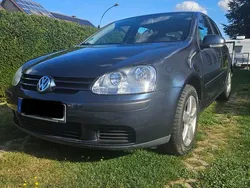 Blau Gebraucht 2007 VW Golf V Kleinwagen | 2.800 € (Fairer Preis)