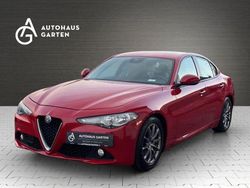 Rot Gebraucht 2016 Alfa Romeo Giulia Limousine | 12.950 €