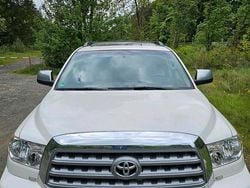 Weiß Gebraucht 2010 Toyota Sequoia SUV | 28.900 €