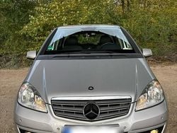 Grau Gebraucht 2009 Mercedes A180 Avantgarde Kleinwagen | 4.700 € (Fairer Preis)